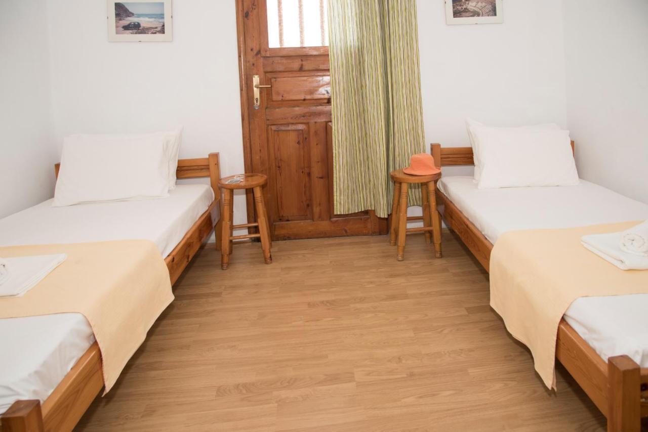 Damianos Rooms Adamantas  Bagian luar foto