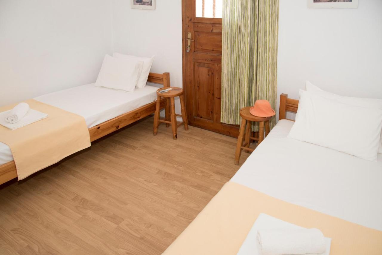 Damianos Rooms Adamantas  Bagian luar foto